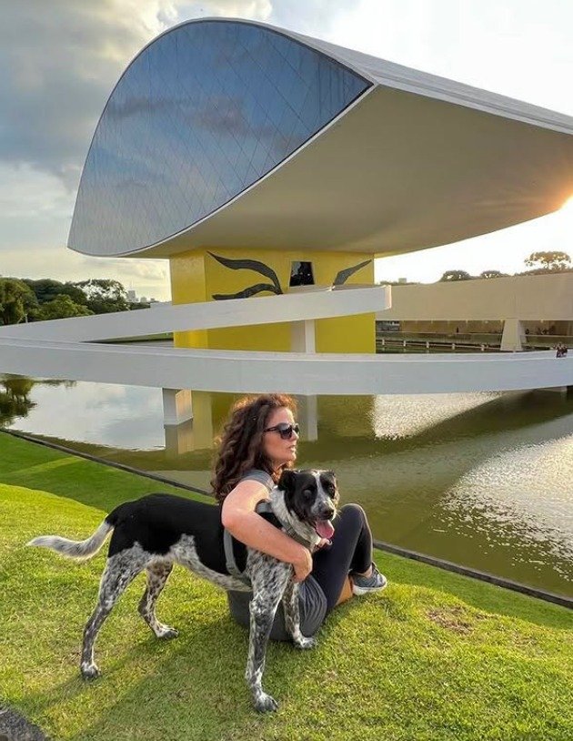 Michelly Corrêa com seu pet